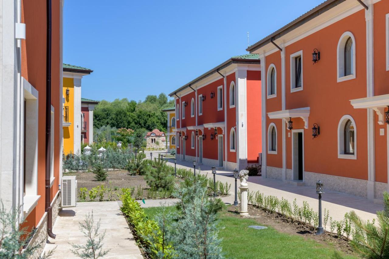 Eco Therma Village Kranevo Exterior foto Residential complex in the village